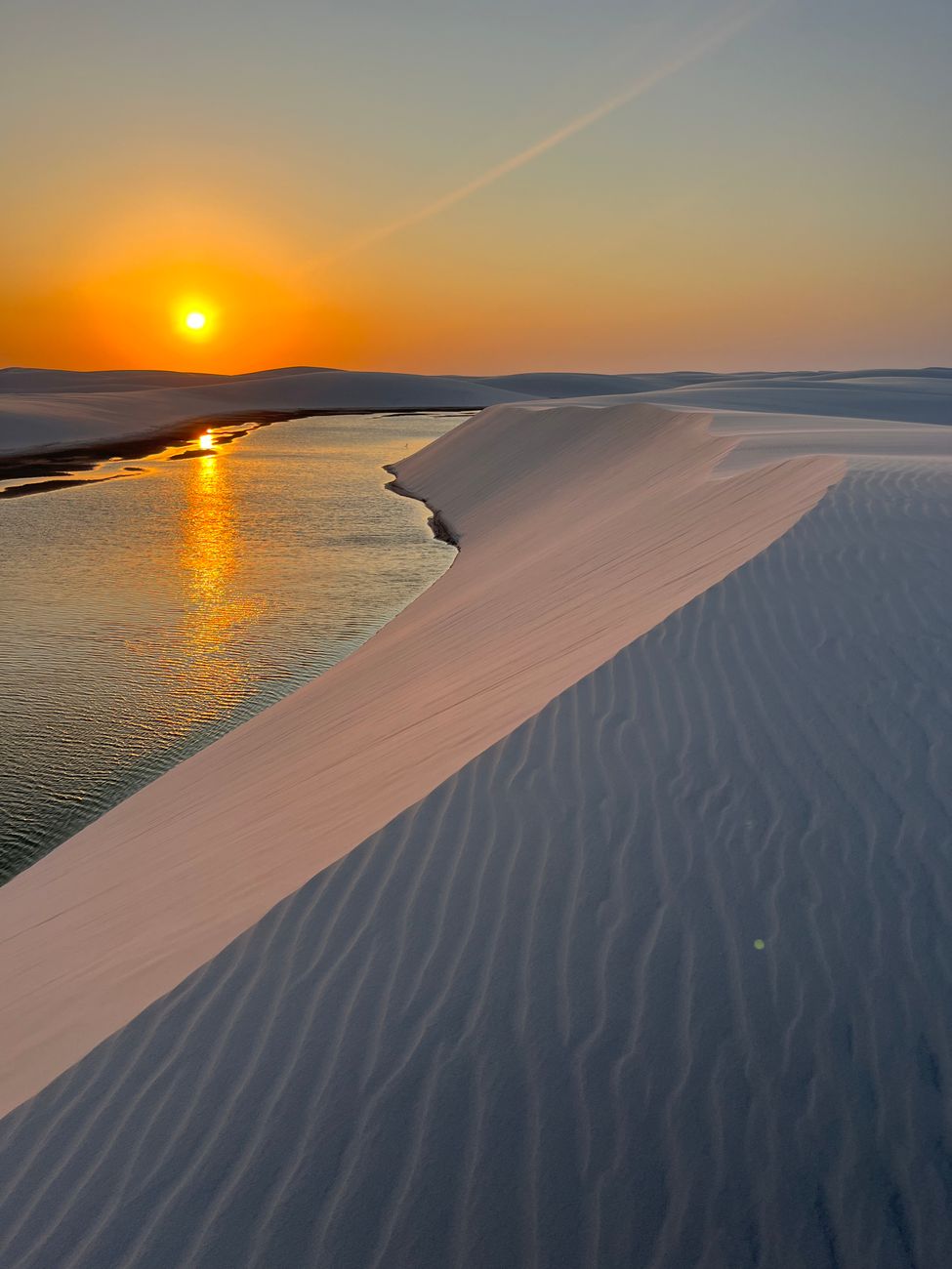 Pôr-do-sol nos Lençóis Maranhenses